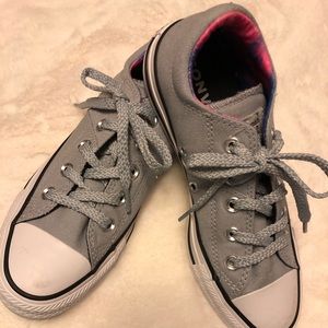 NEW Women’s Chuck Taylor Converse low top shoes